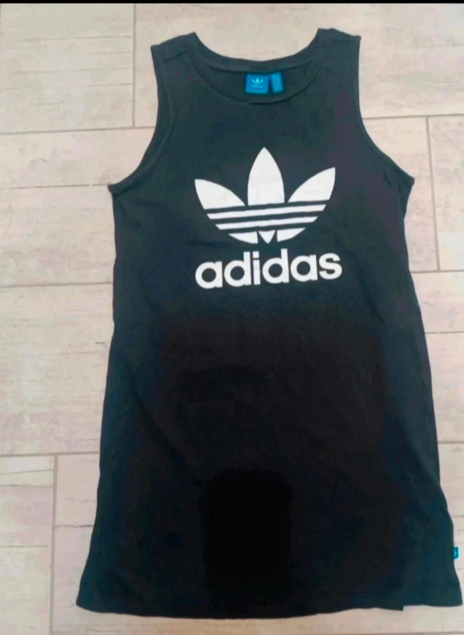 Vestido Adidas talla XS/S